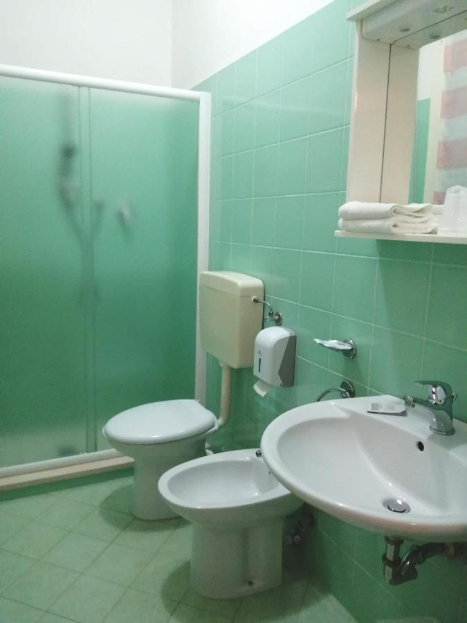 Villa Antonietta Rooms & Coffee Cesena Bagian luar foto